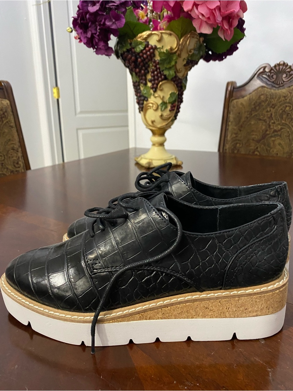 Steve Madden Black Croc-Embossed Lace-Up Platform Oxfords with White Sole - Picture 3 of 15